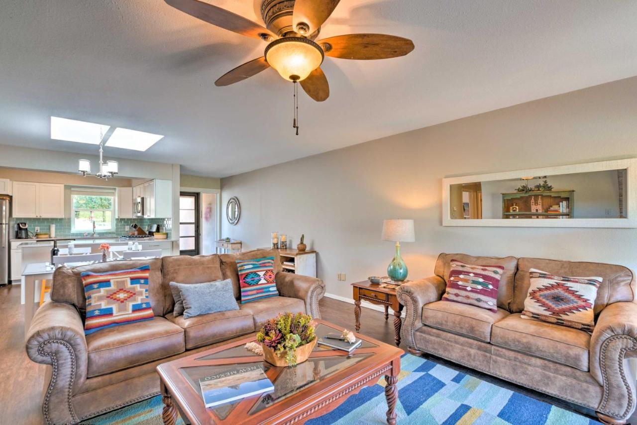 Bright Ruidoso Condo With Deck And Golf Course Views! ภายนอก รูปภาพ